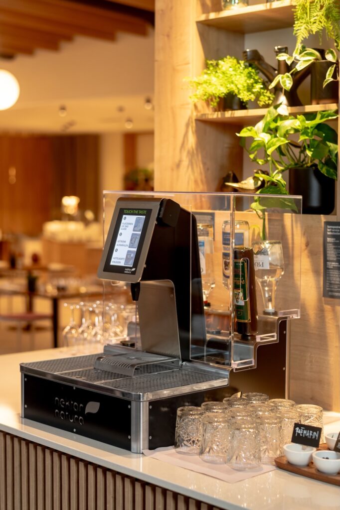 nektar-natura-dispensing-systems-Tower-Touch-8-min